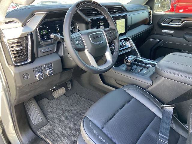 Used 2025 GMC Sierra 1500 Denali image 6