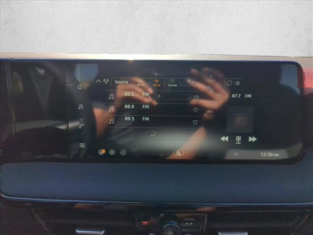 New 2026 Nissan Kicks SR image 11