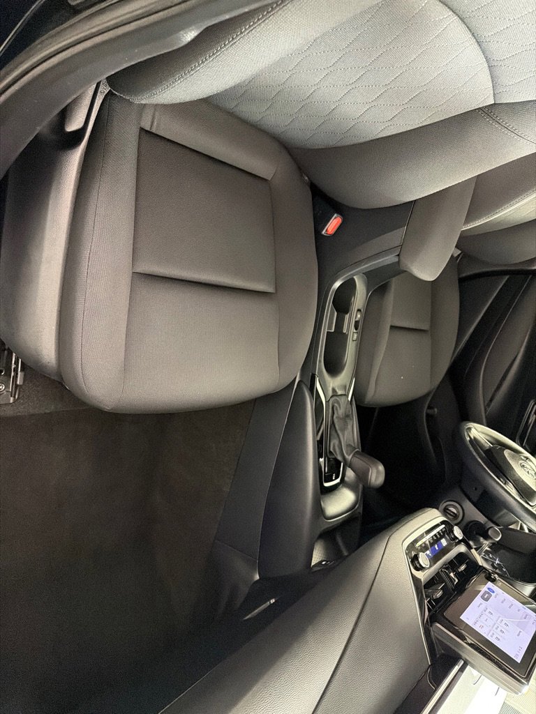 Used 2023 Toyota Corolla LE image 21