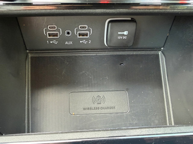 Used 2025 Jeep Grand Cherokee Limited w/ Luxury Tech Group II AWD/4WD image 28