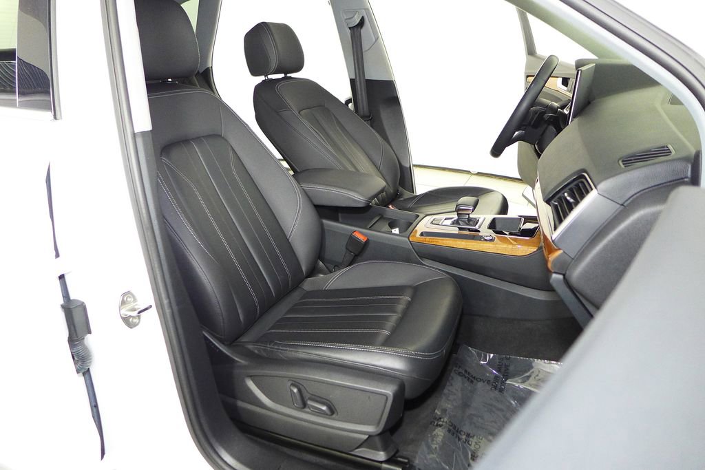 Used 2023 Audi Q5 2.0T Premium AWD/4WD image 18
