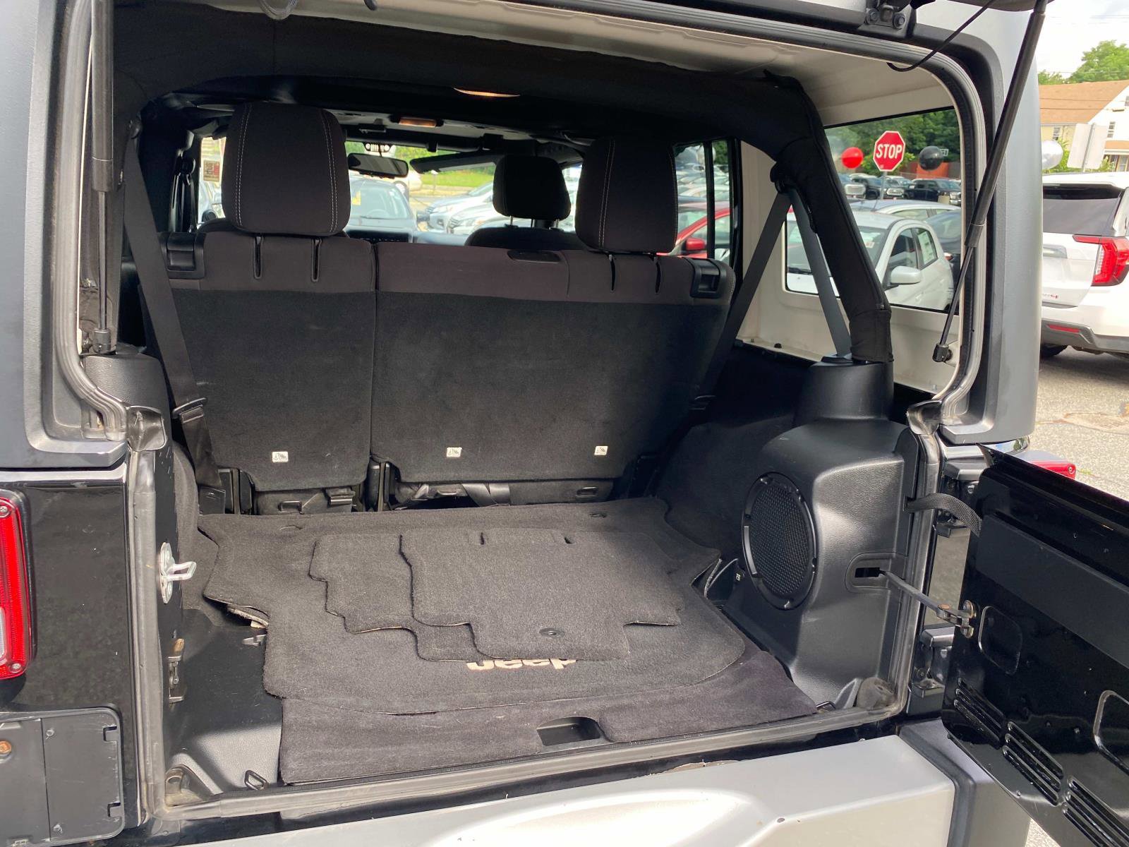 Used 2014 Jeep Wrangler Unlimited Sahara w/ Connectivity Group image 5