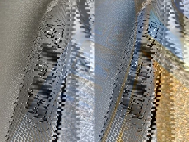 Used 2024 Mitsubishi Eclipse Cross SE image 19