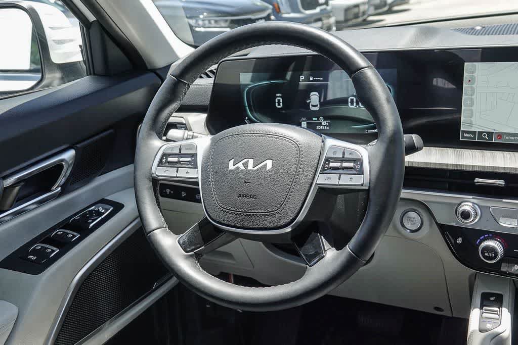 Certified 2024 Kia Telluride EX w/ EX Captain's Chair Package AWD/4WD image 14