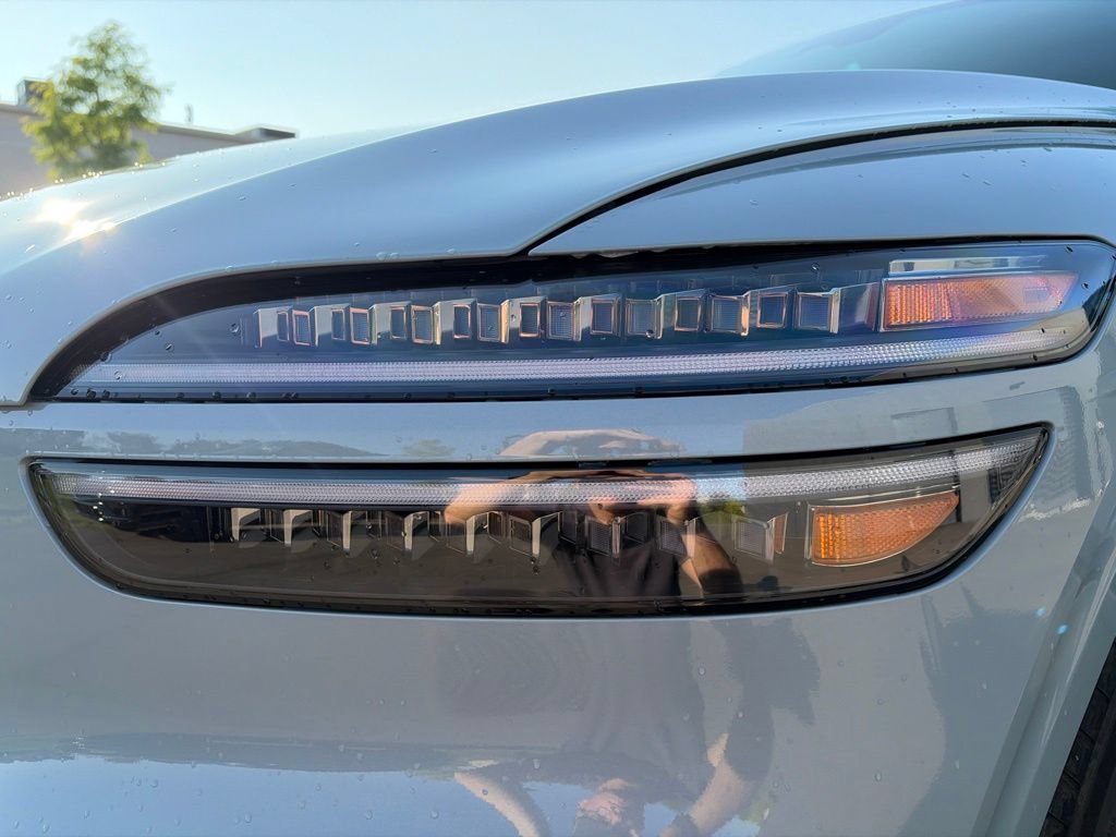 New 2027 Genesis GV70 3.5T Prestige AWD/4WD image 11
