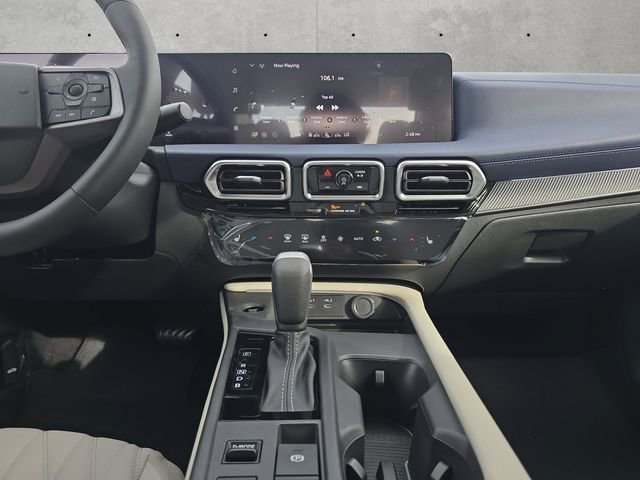 New 2026 Nissan Sentra SL w/ Floor Mat Package image 3