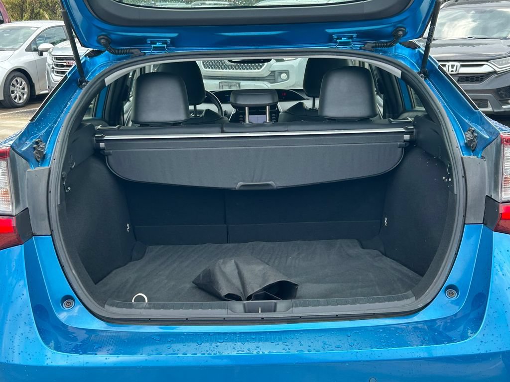 Certified 2021 Toyota Prius XLE FWD image 14