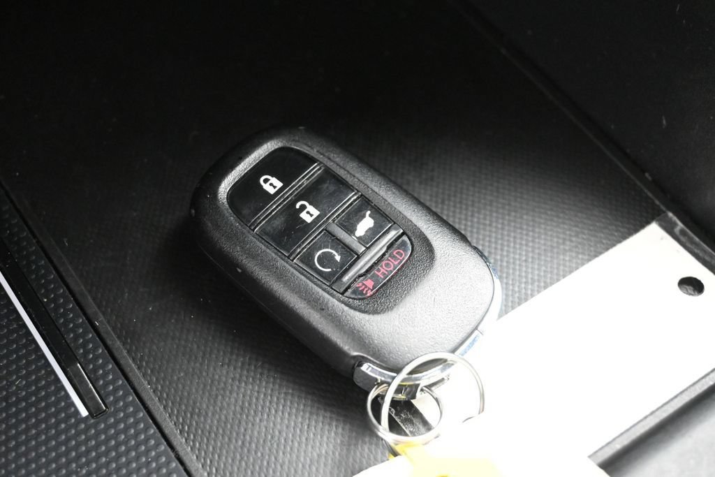 Certified 2024 Honda Pilot Touring image 25