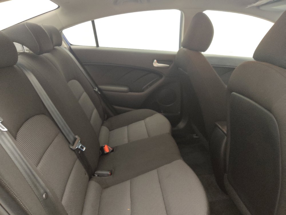 Used 2018 Kia Forte LX FWD image 19