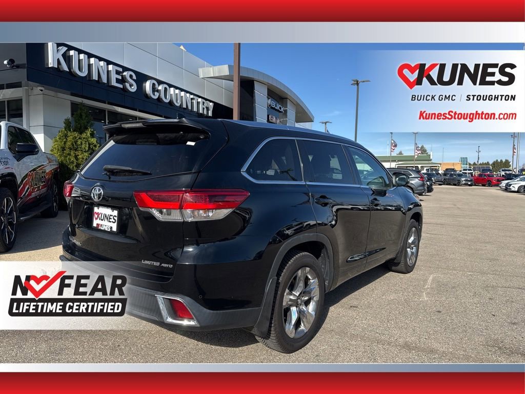 Used 2018 Toyota Highlander Limited image 11