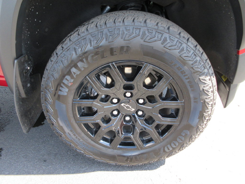 Certified 2026 Chevrolet Colorado Trail Boss AWD/4WD image 9