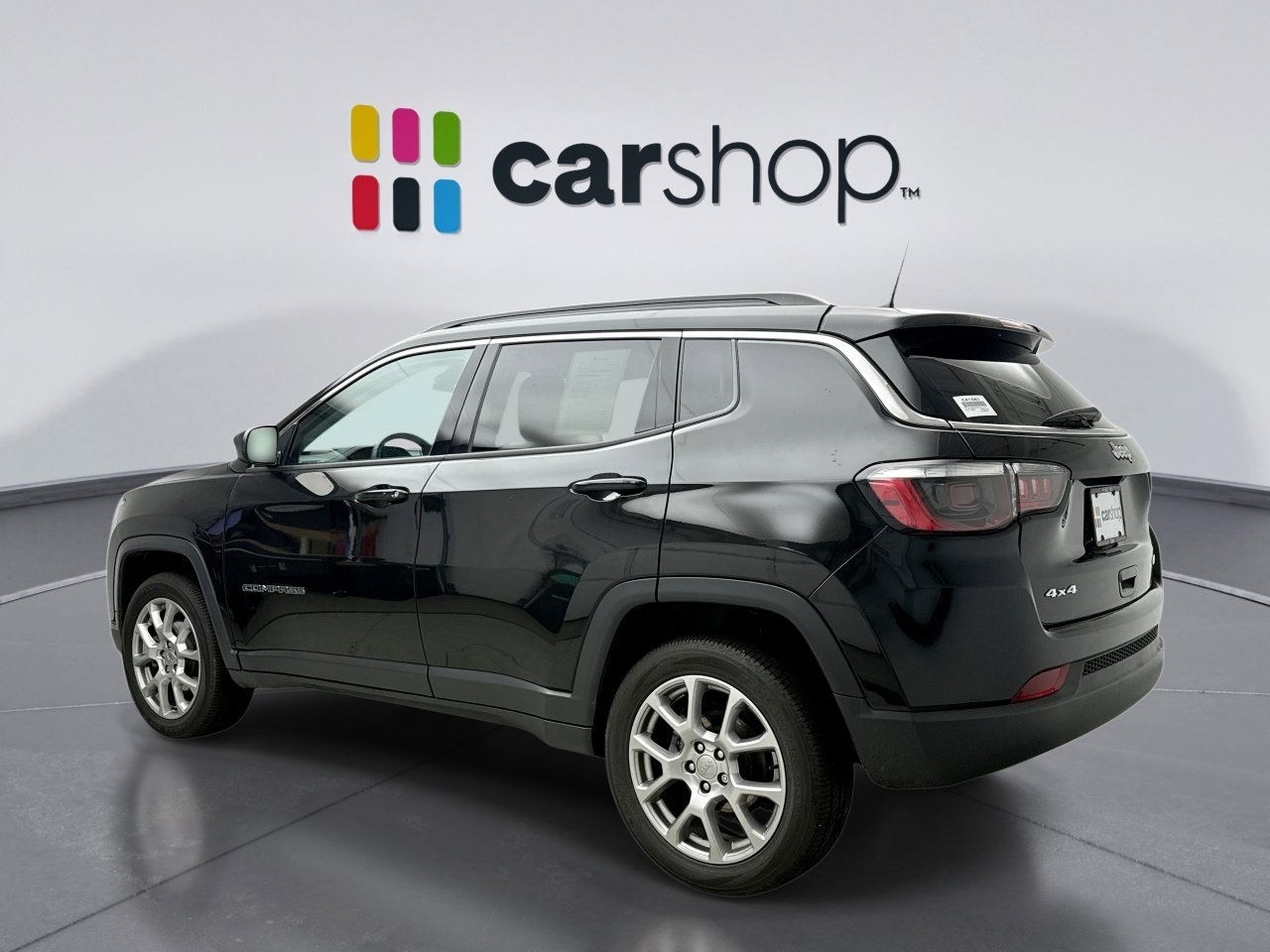 Used 2022 Jeep Compass Latitude image 3