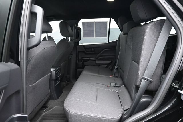 Used 2025 Toyota 4Runner SR5 AWD/4WD image 8
