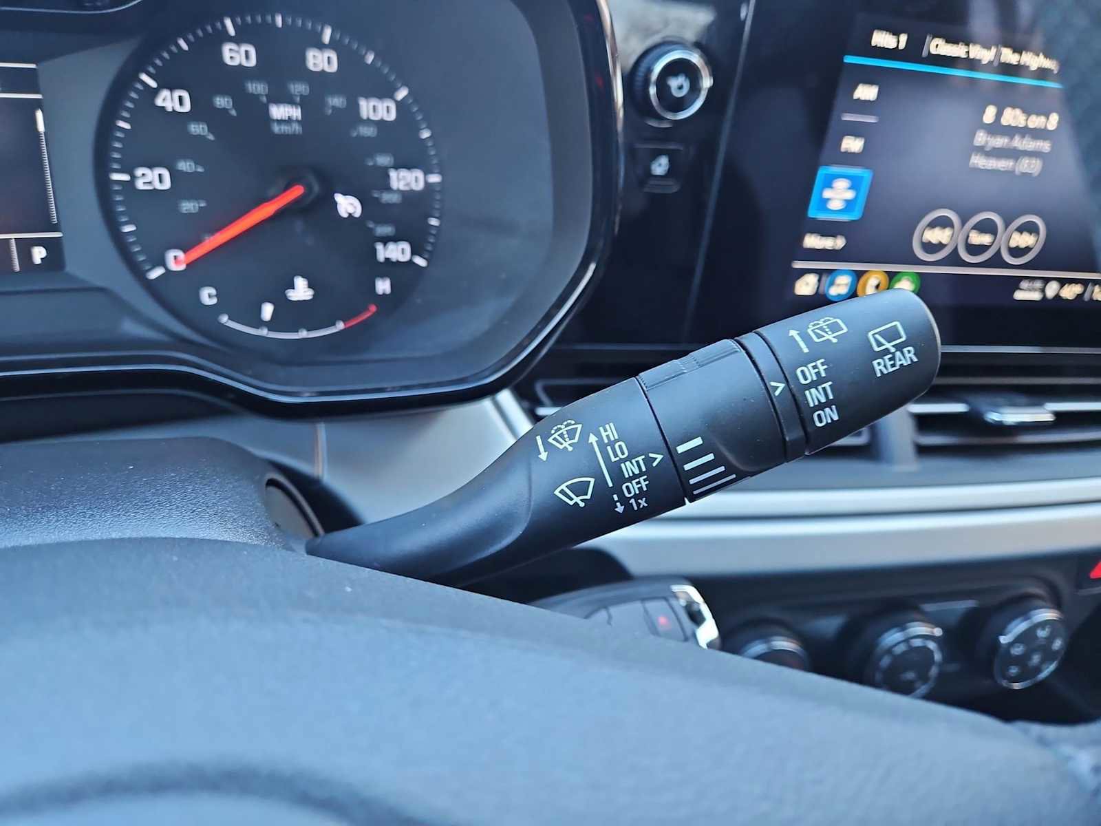 Certified 2025 Chevrolet Trax LS image 26