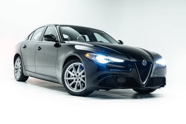 Used 2018 Alfa Romeo Giulia AWD image 5