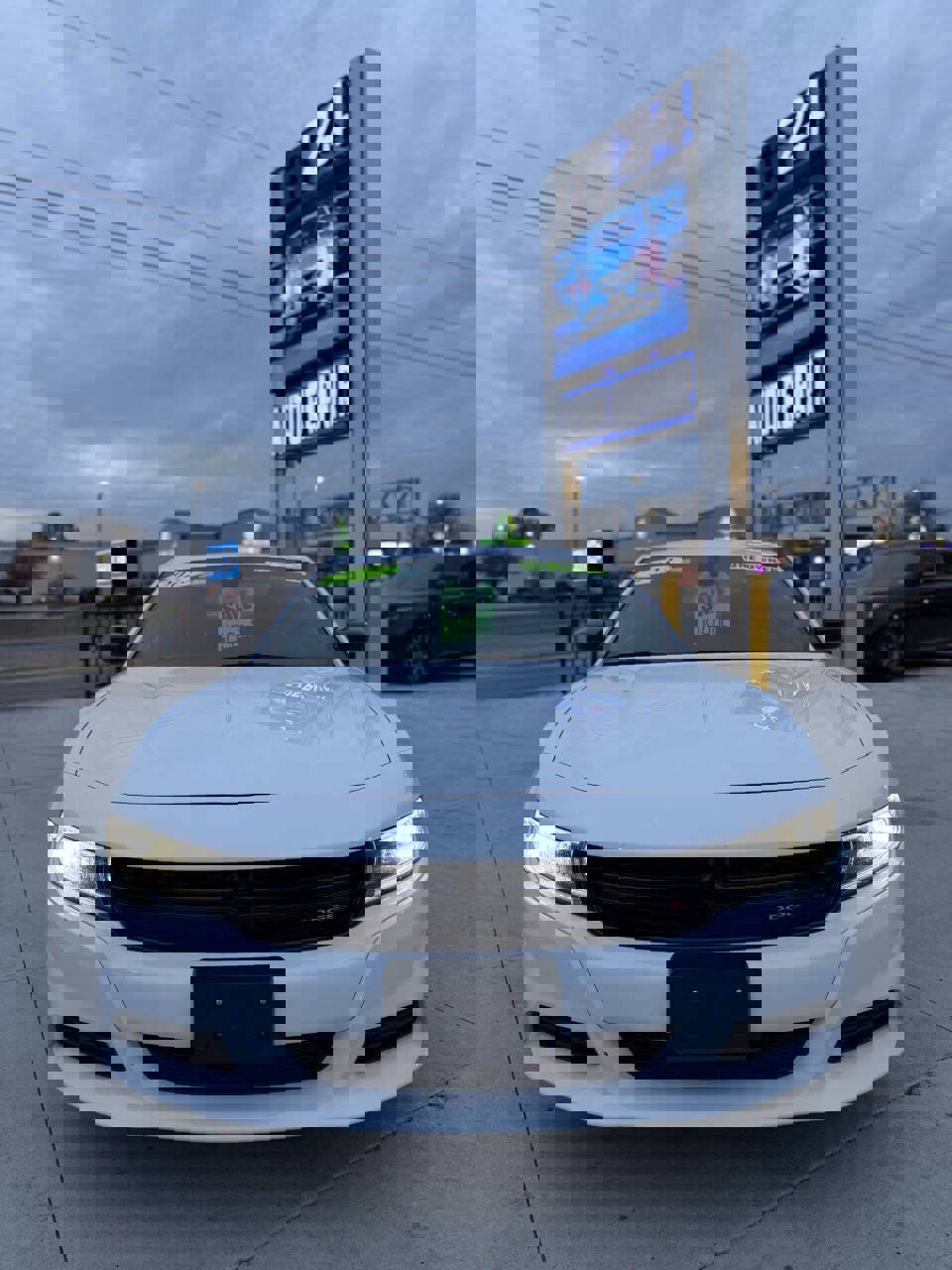 Used 2023 Dodge Charger SXT image 5