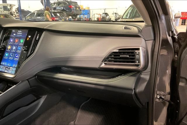 Used 2025 Subaru Outback Onyx Edition AWD/4WD image 16