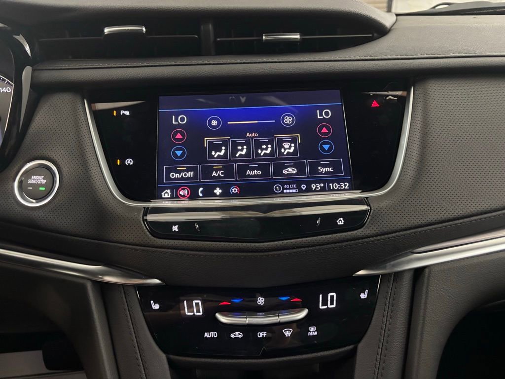 New 2025 Cadillac XT5 Luxury image 26