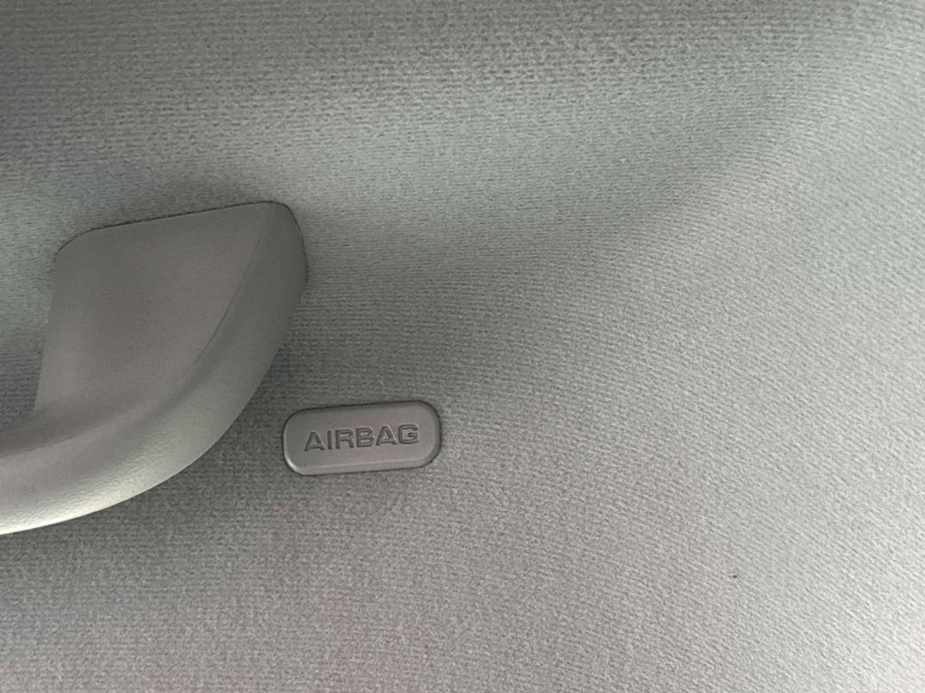 Used 2022 Ford Transit Connect XL image 27