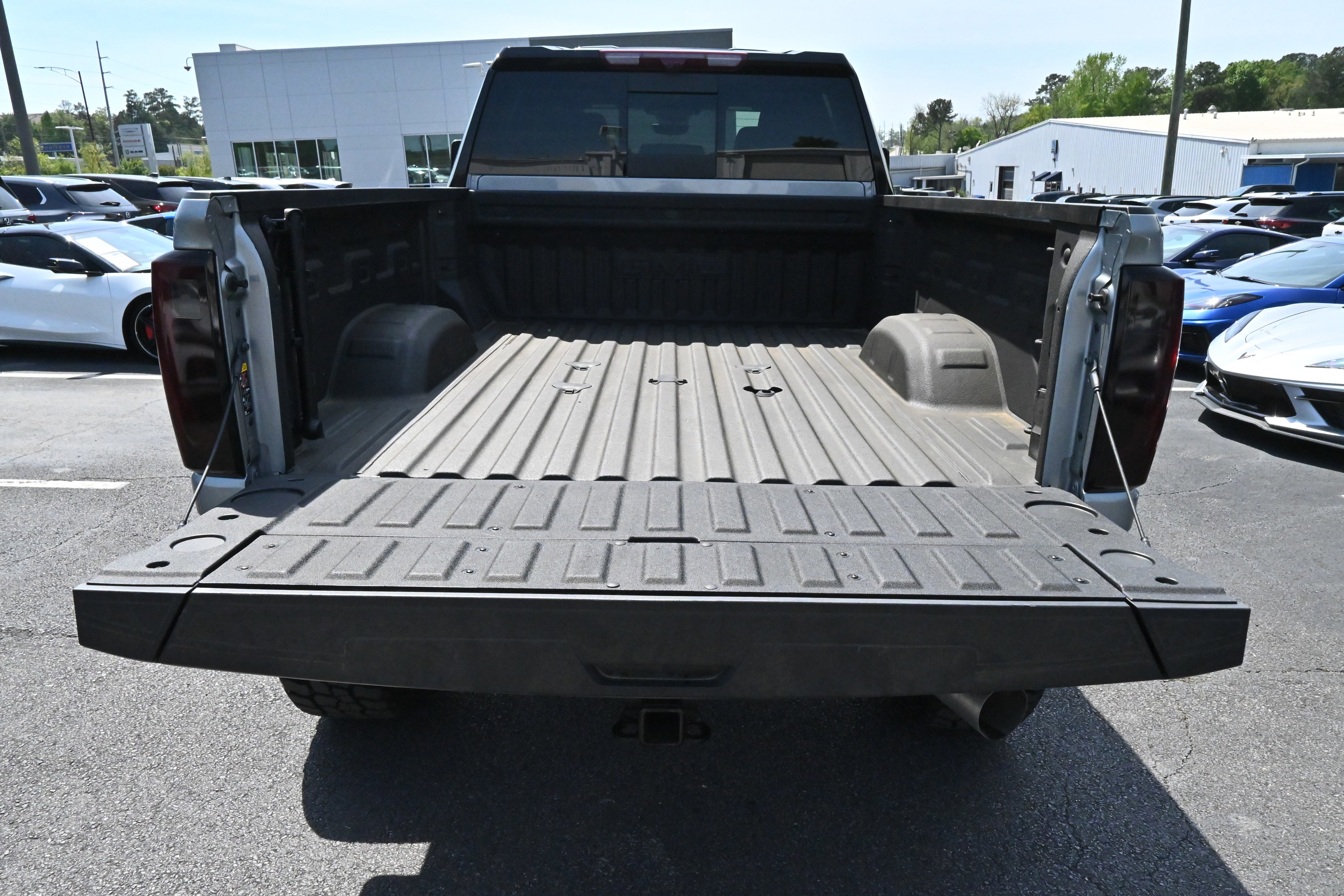 Used 2025 GMC Sierra 2500 Denali Ultimate w/ Max Trailering Package image 13