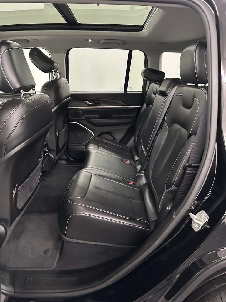 Used 2023 Jeep Grand Cherokee 4WD 4xe image 30