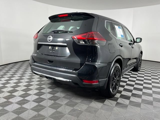 Used 2020 Nissan Rogue S FWD image 11