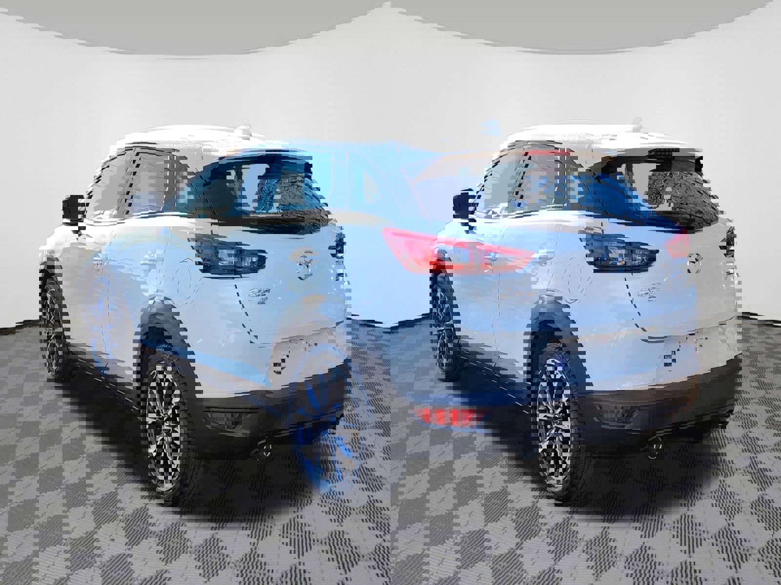 Used 2019 MAZDA CX-3 Touring w/ Preferred Equipment Package image 3