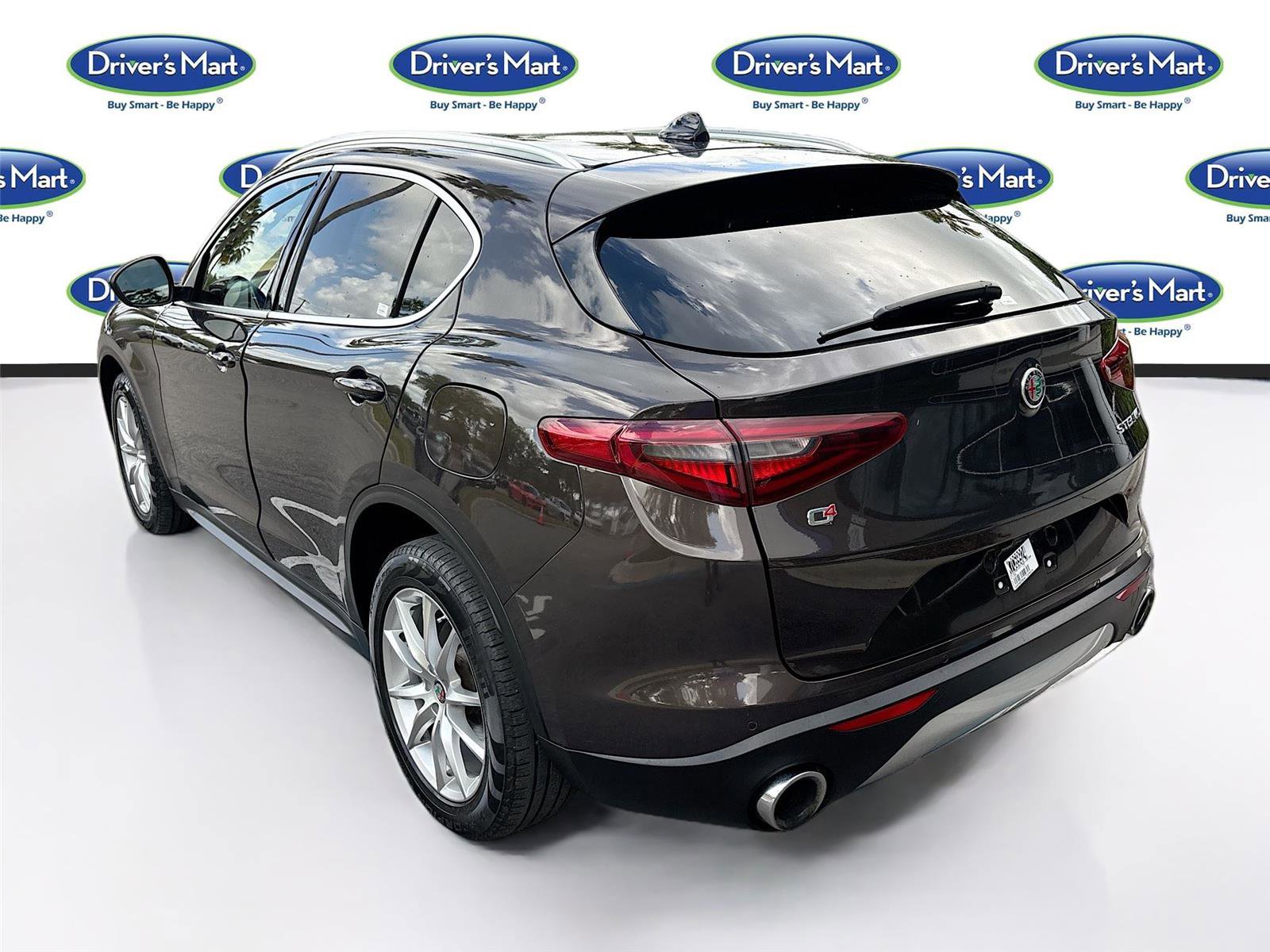 Used 2019 Alfa Romeo Stelvio Ti Lusso w/ Quick Order Package 22X Lusso image 5