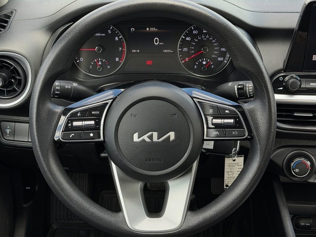 Used 2024 Kia Forte LX image 18