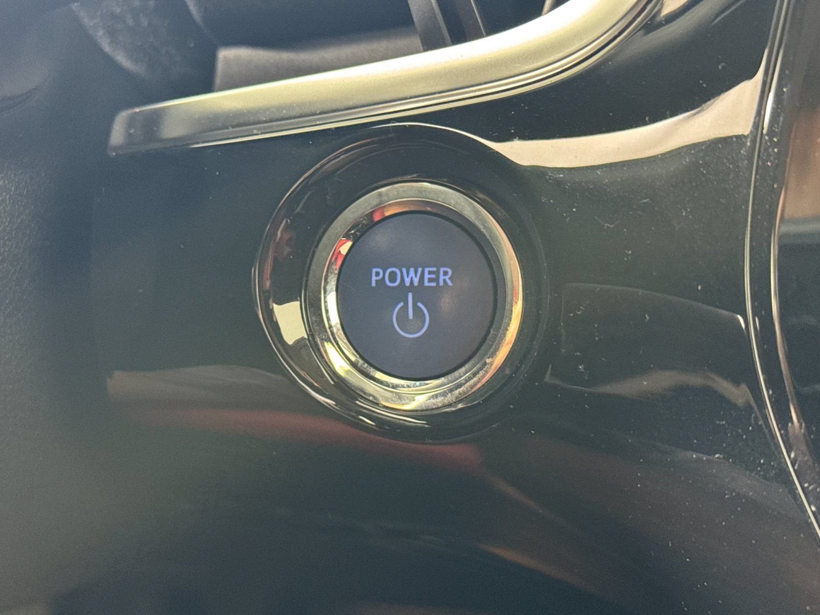 Used 2017 Toyota Prius Prime Premium FWD image 23