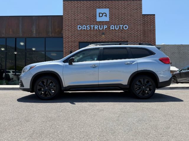 Used 2022 Subaru Ascent Onyx Edition image 4