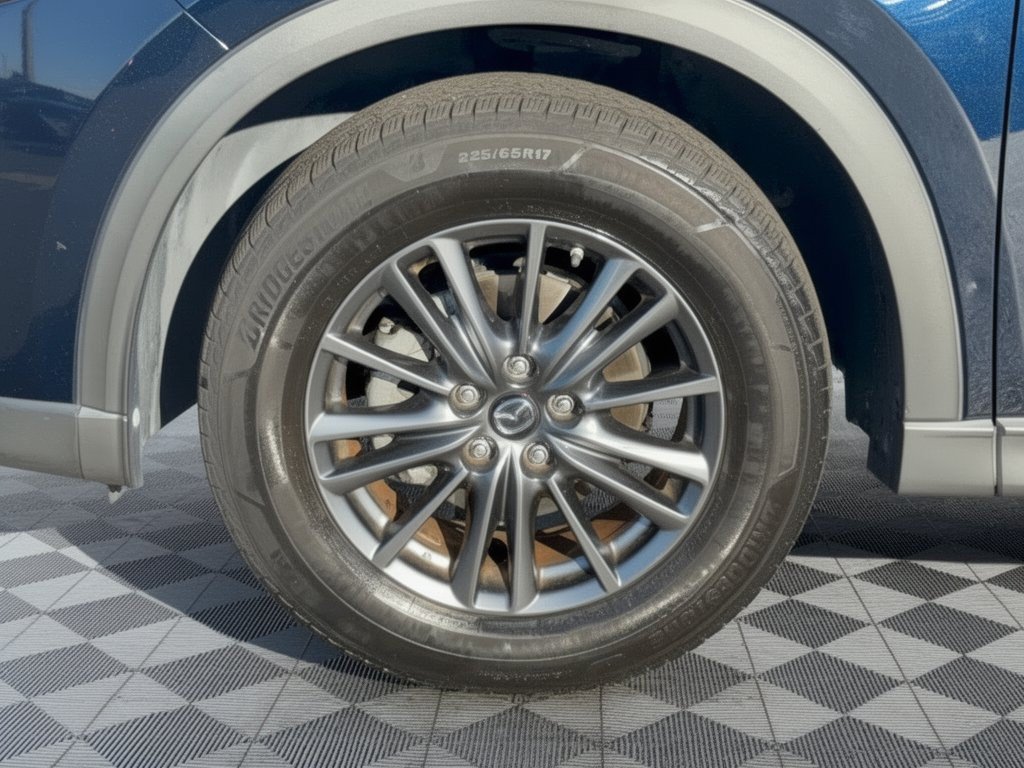 Used 2020 MAZDA CX-5 Touring FWD image 13