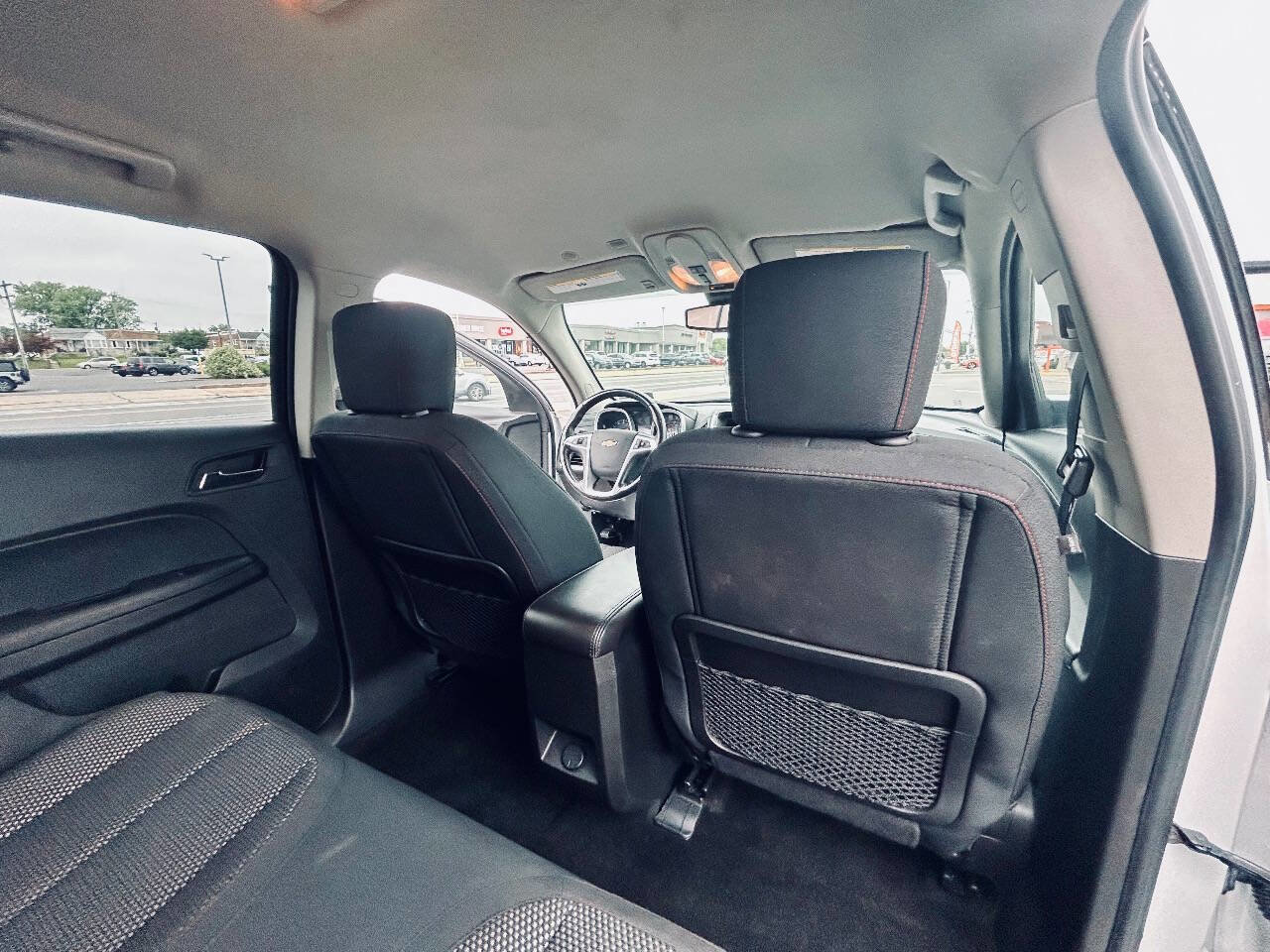 Used 2017 Chevrolet Equinox LT w/ Convenience Package image 34