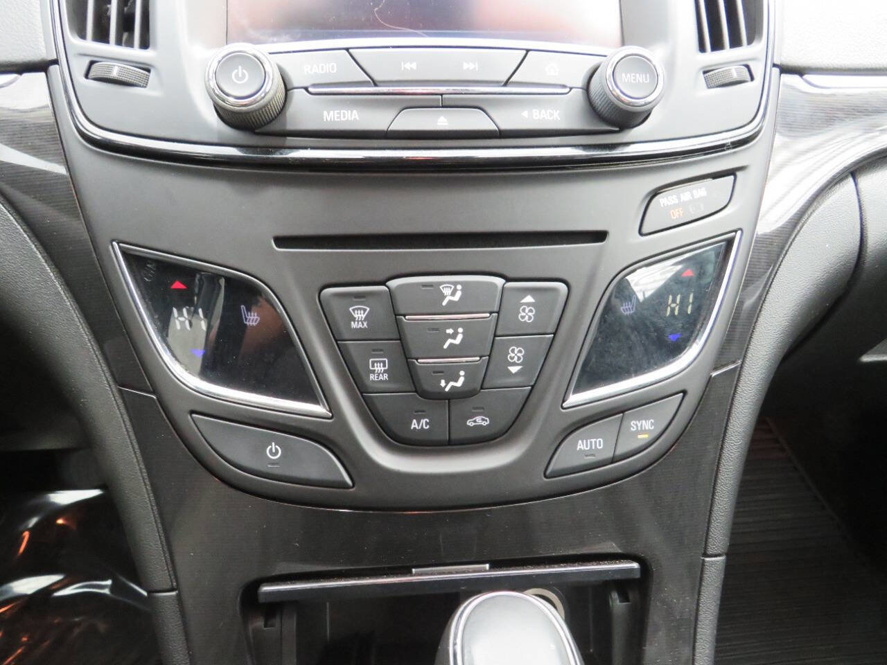 Used 2014 Buick Regal image 23