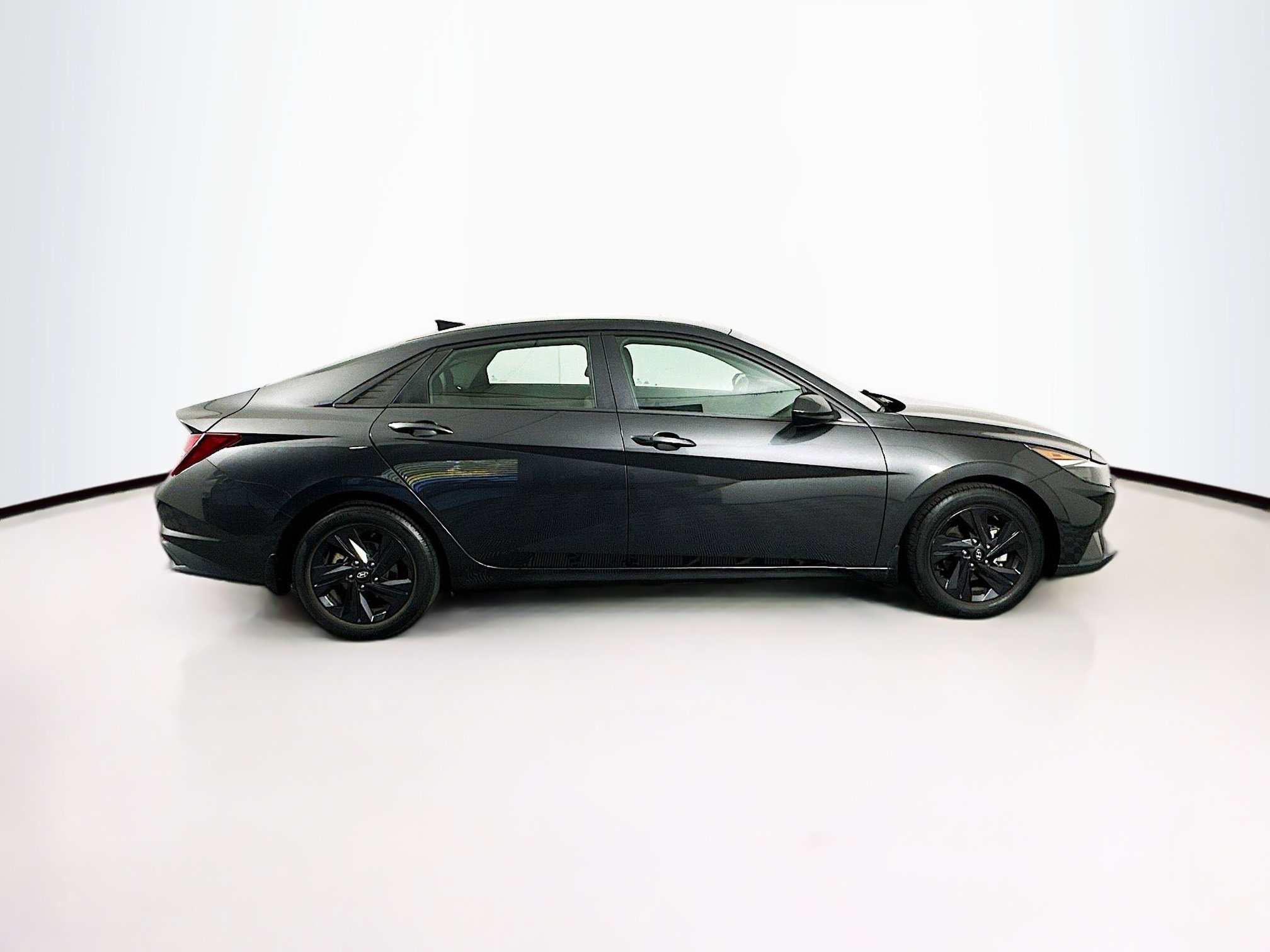 Used 2023 Hyundai Elantra SEL image 10