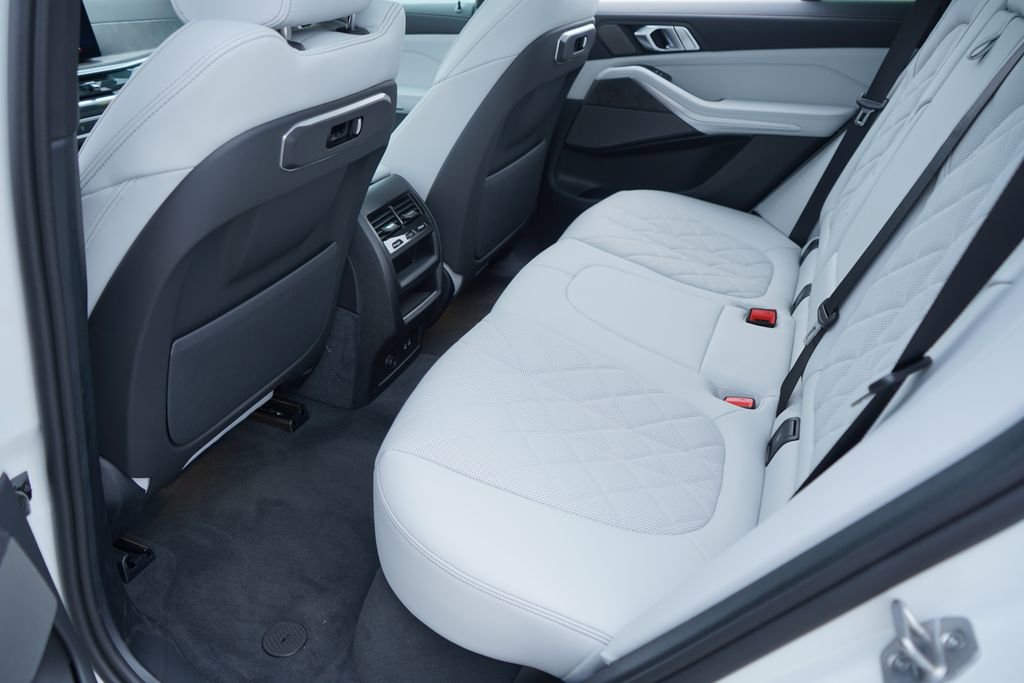 New 2026 BMW X5 xDrive50e w/ M Sport Package image 20