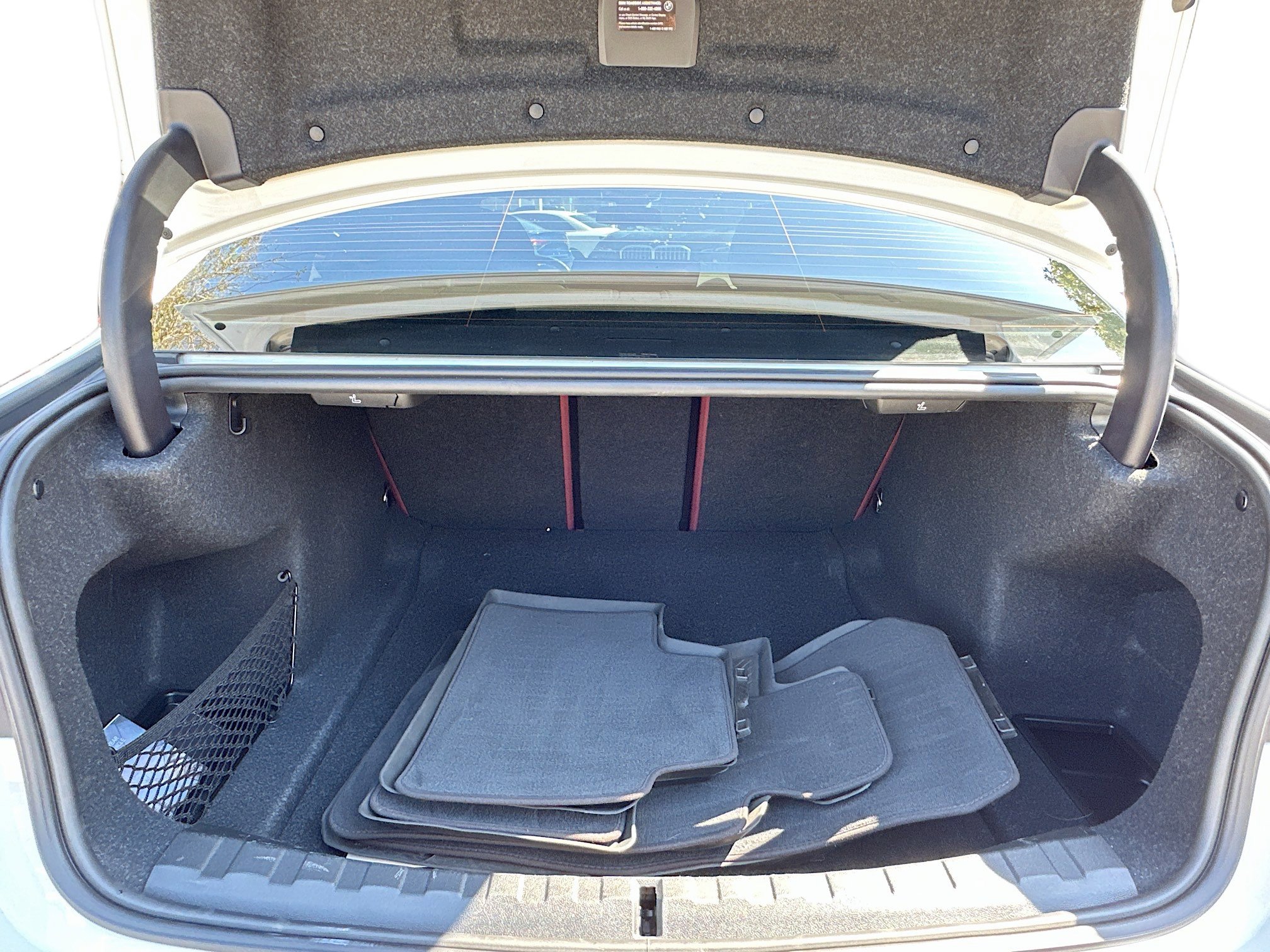 Used 2025 BMW 330i Sedan w/ M Sport Package image 27