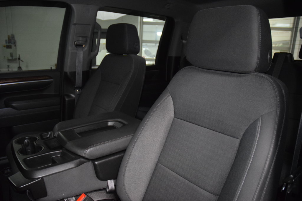 Used 2025 GMC Sierra 2500 SLE w/ SLE Value Package; AWD/4WD image 44