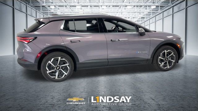 New 2026 Chevrolet Equinox EV LT AWD/4WD image 2