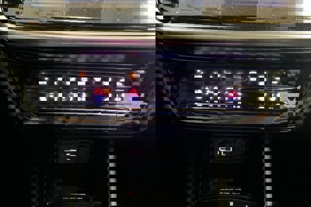 Used 2023 Chevrolet Bolt EUV LT w/ Convenience Package image 32