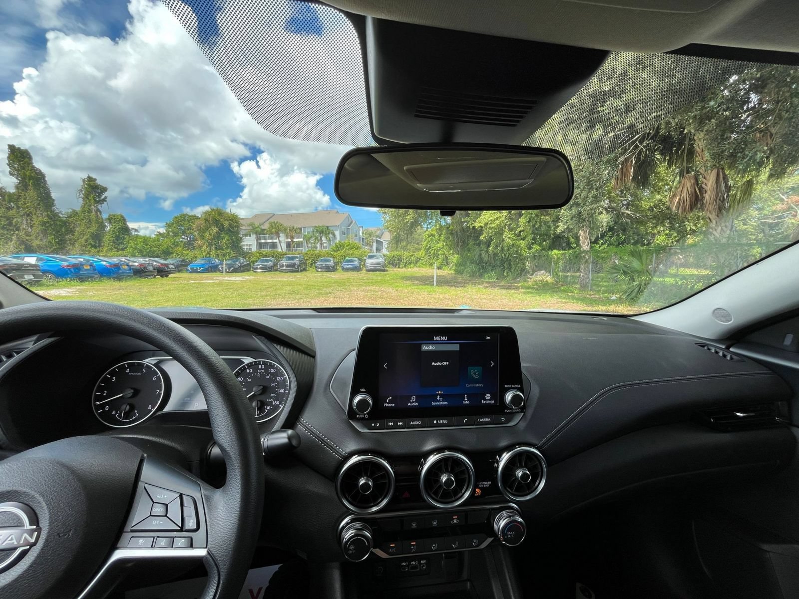 Used 2025 Nissan Sentra SV FWD image 26