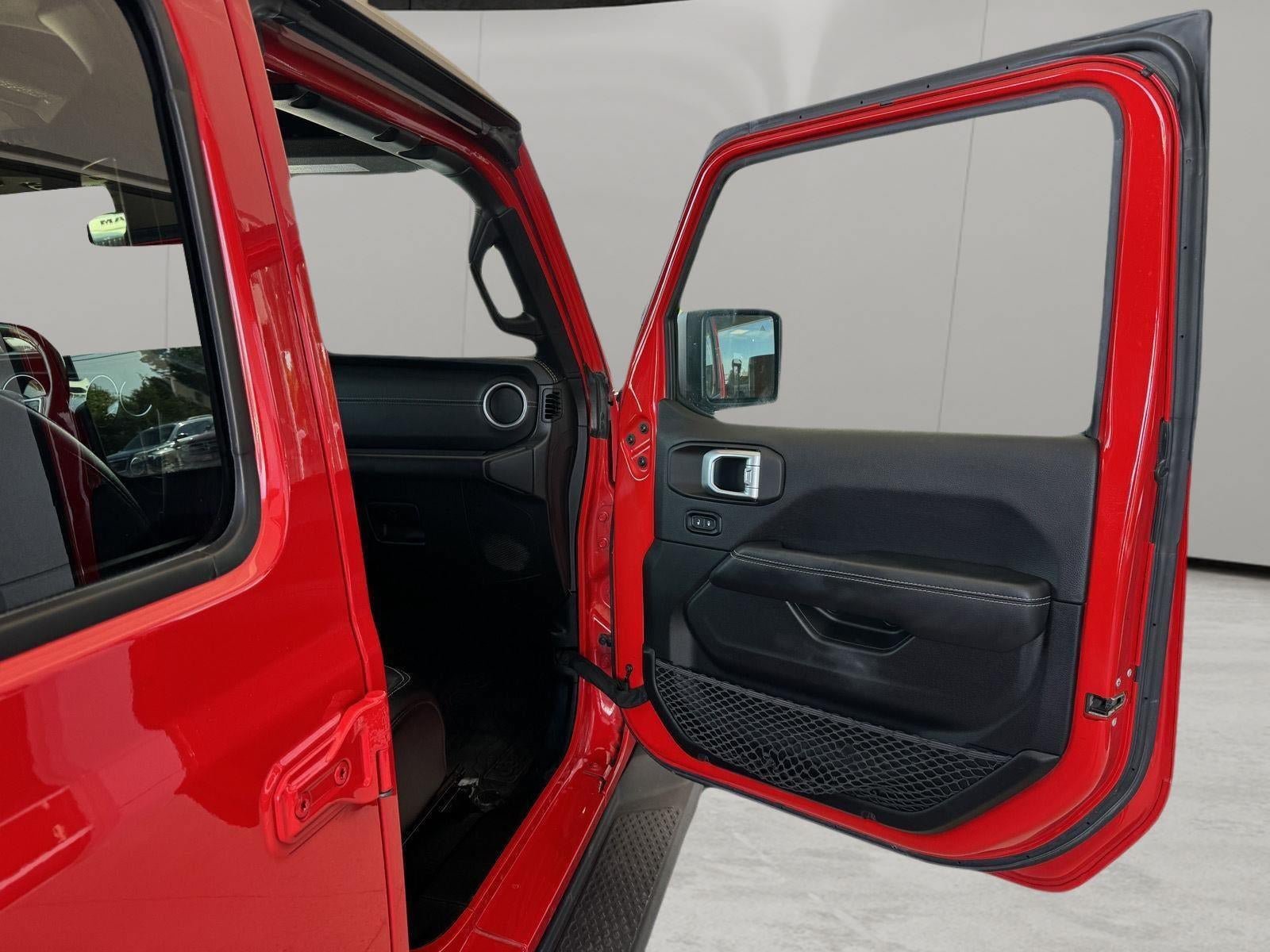 Used 2020 Jeep Gladiator Overland AWD/4WD image 30