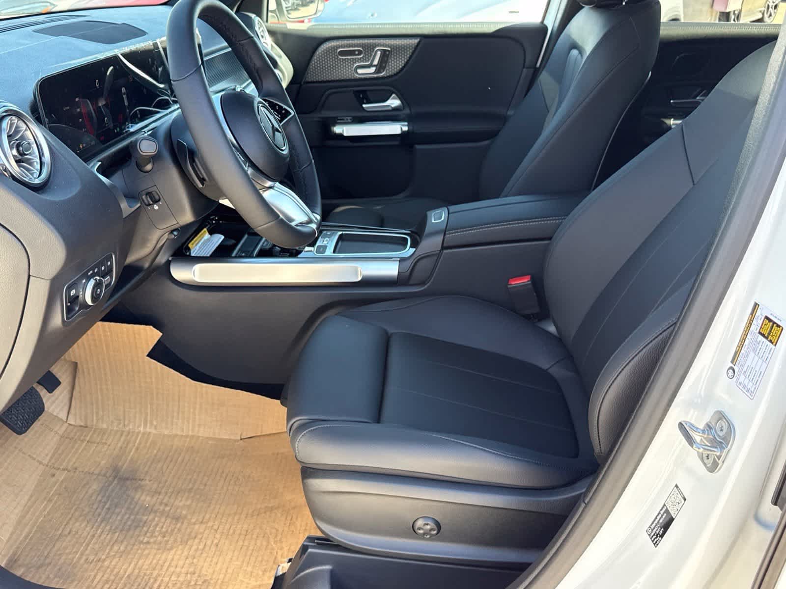 New 2026 Mercedes-Benz GLB 250 4MATIC image 19