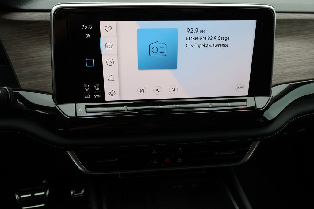 New 2026 Volkswagen Atlas SEL Premium R-Line image 28