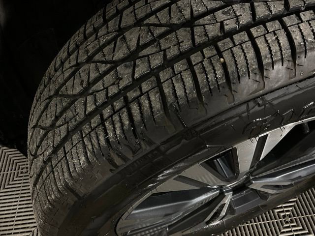 Used 2021 Nissan Rogue SV image 40