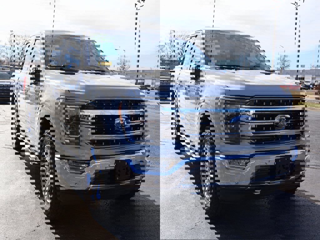 Used 2023 Ford F150 Lariat w/ Equipment Group 502A High image 12