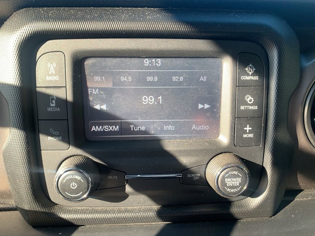 Used 2020 Jeep Wrangler Sport image 22