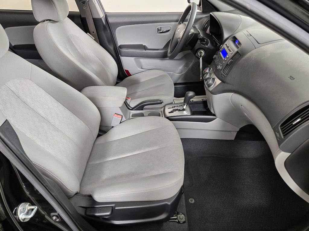 Used 2010 Hyundai Elantra GLS w/ Sunroof Pkg 3 image 21