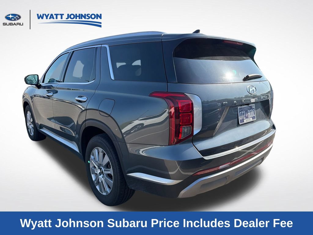 Used 2025 Hyundai Palisade SEL FWD image 3