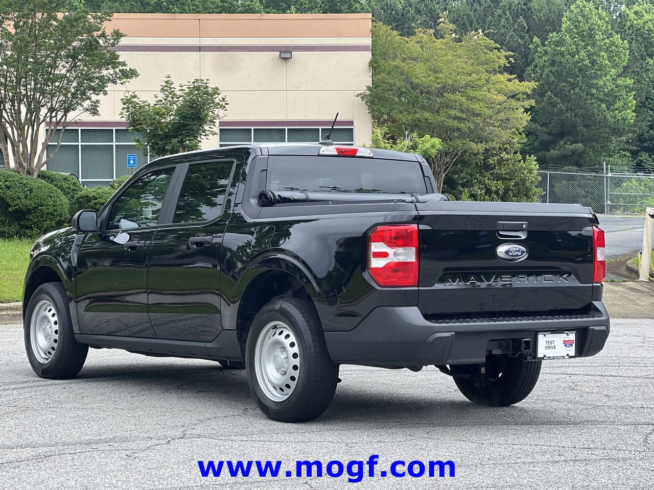 Certified 2024 Ford Maverick XL FWD image 2